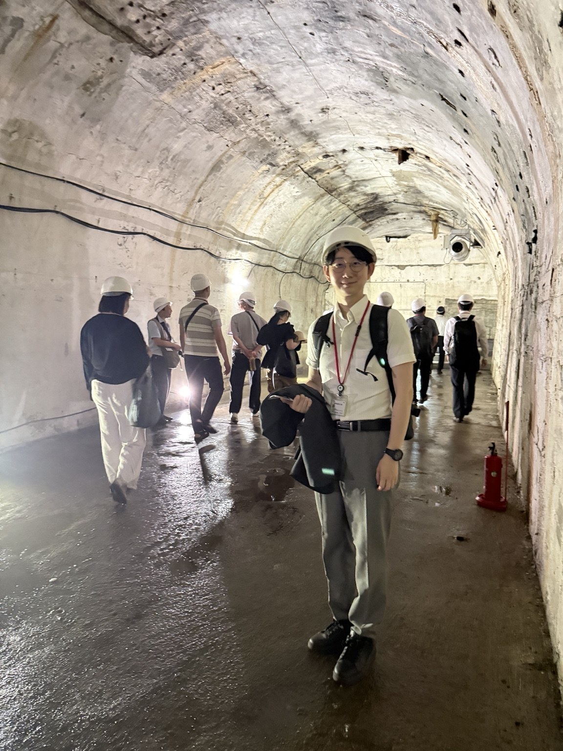 市ヶ谷駐屯地の地下施設を視察するにとう泰明